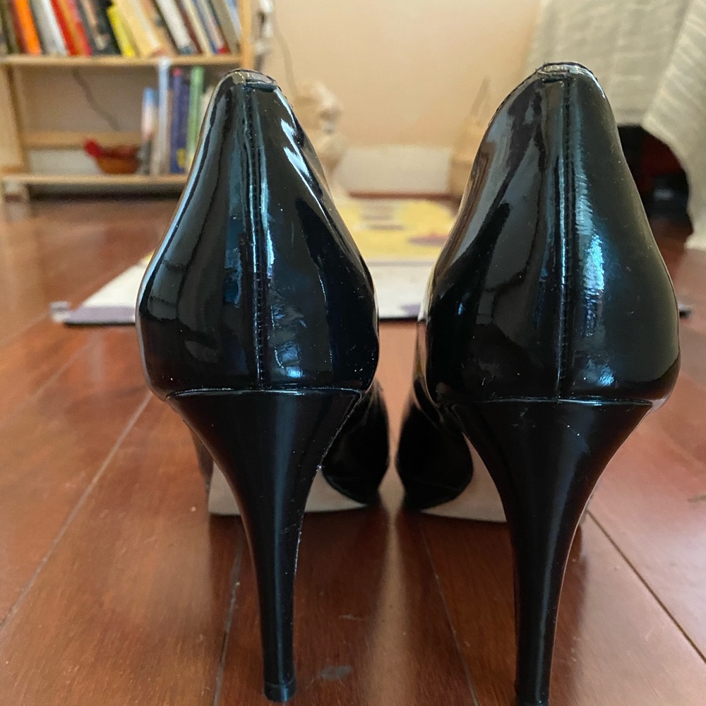 Barely worn black patent leather Cole Hana pumps